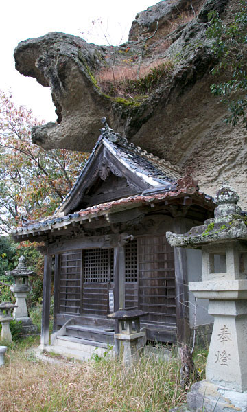 龍御前神社