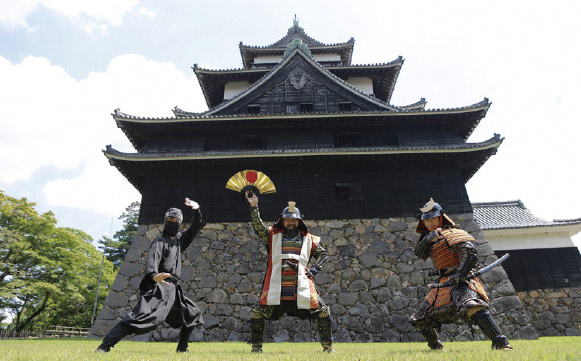 まつえ若武者隊によるお出迎え・お見送り（平日のみ）